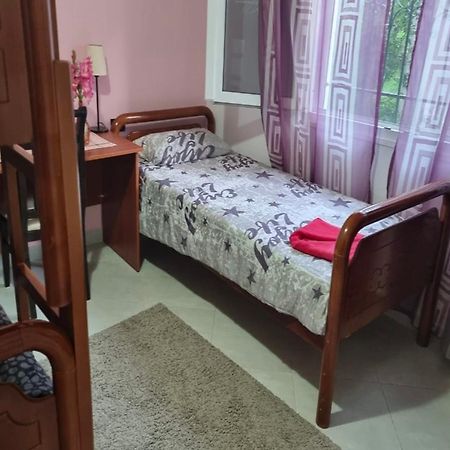 Kalaja Inn Круя Экстерьер фото