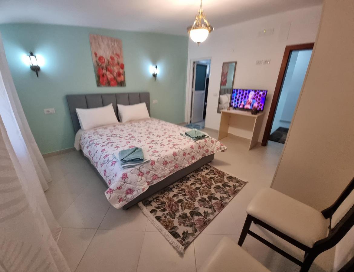 Kalaja Inn Круя Экстерьер фото