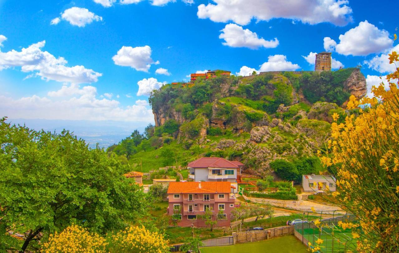 Kalaja Inn Круя Экстерьер фото