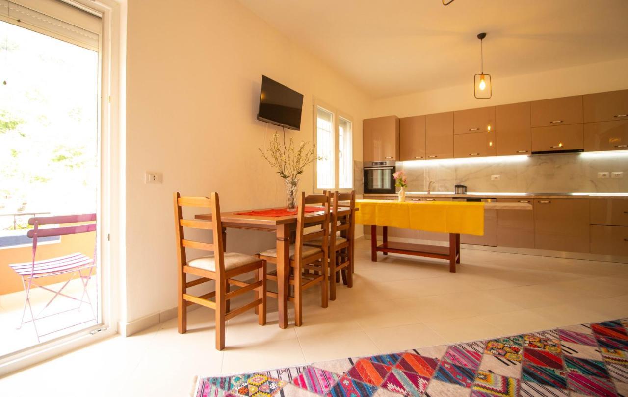 Kalaja Inn Круя Экстерьер фото