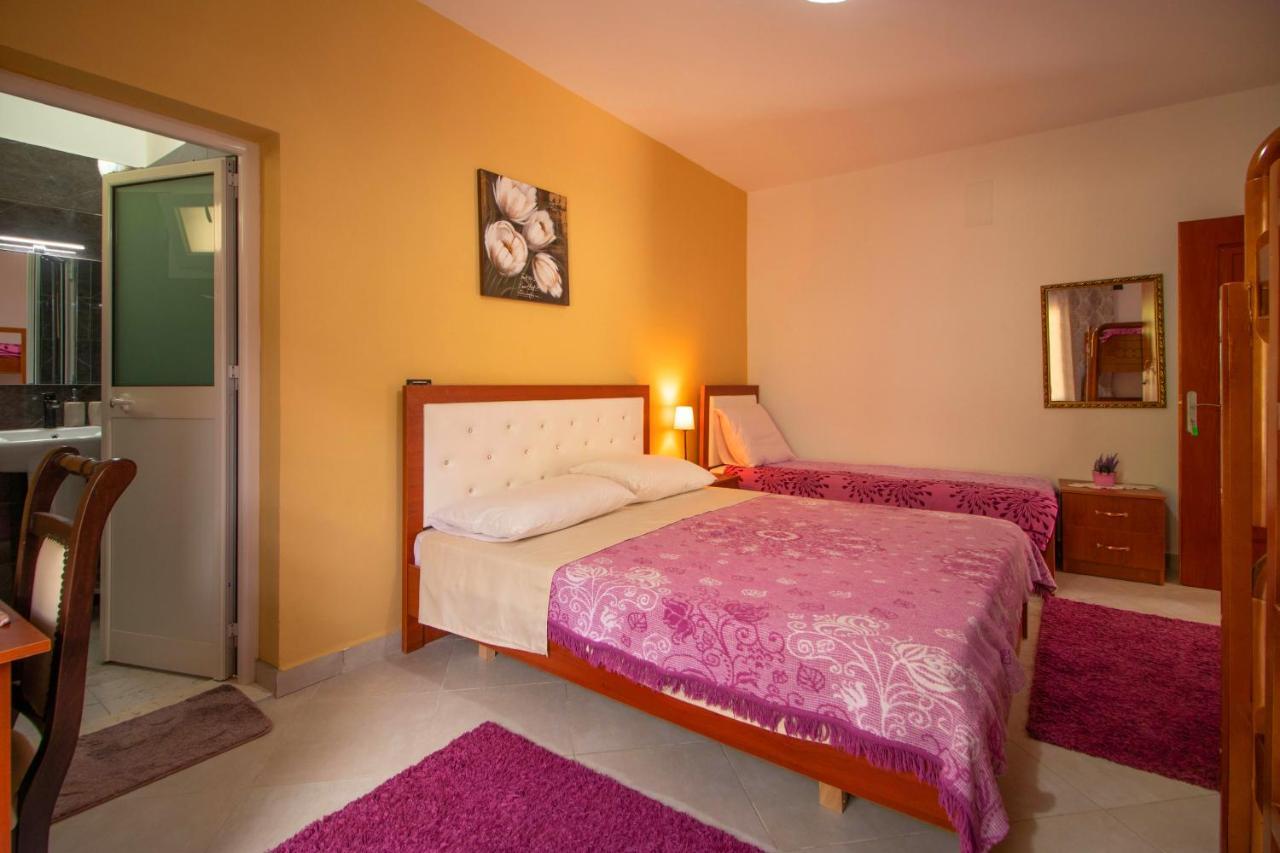 Kalaja Inn Круя Экстерьер фото