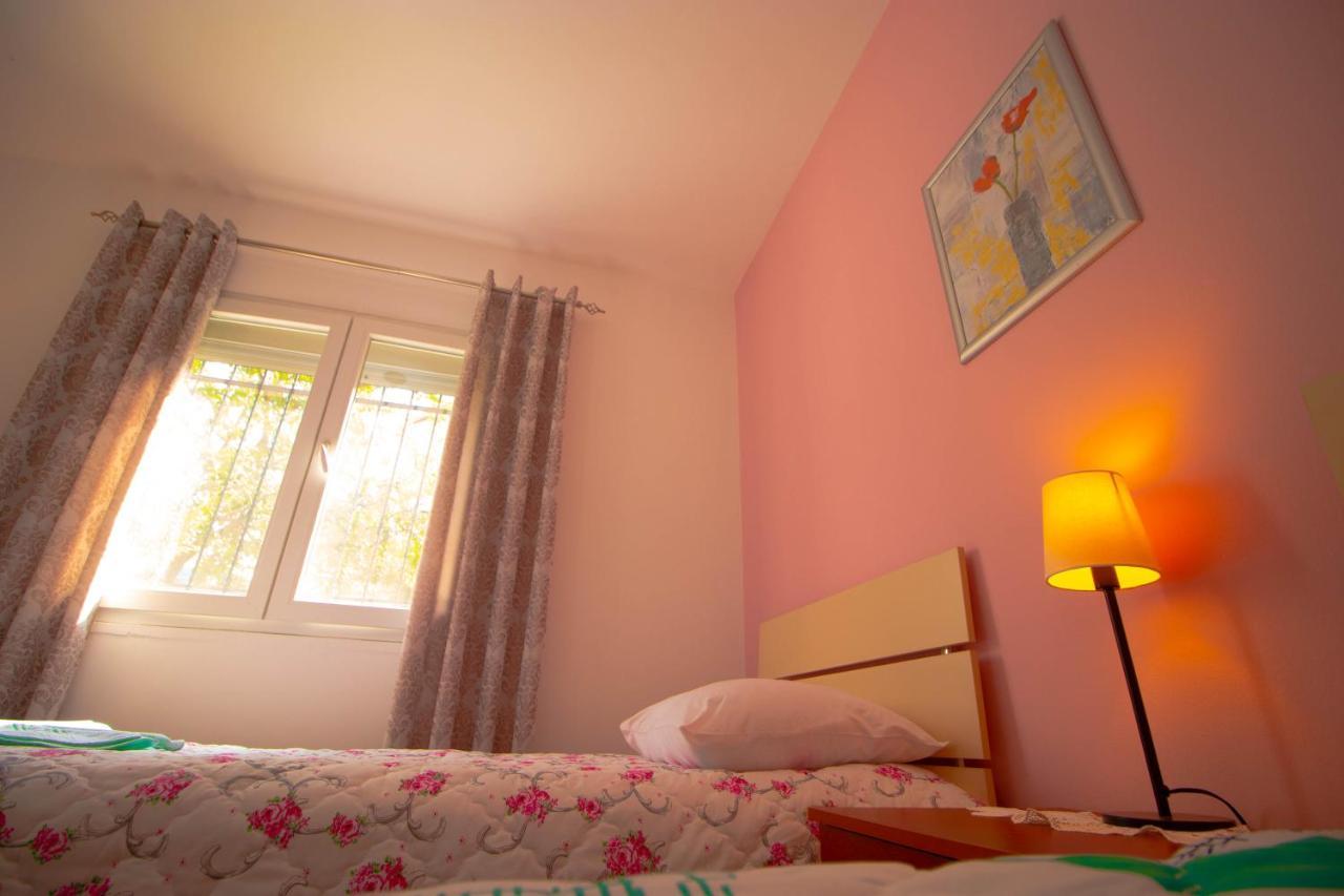 Kalaja Inn Круя Экстерьер фото